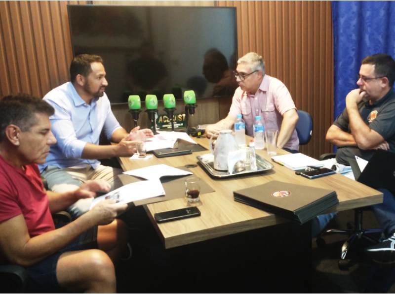 Associação de Basquete Paraguaçu e Associação Comercial se reúnem para estudar parcerias