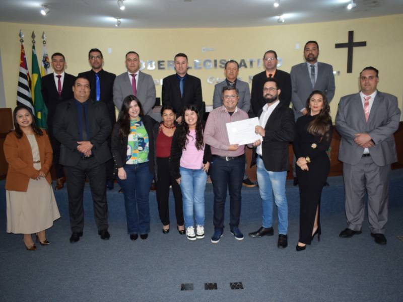 Câmara aprova moção do vereador Junior Baptista que homenageia o psicólogo Íris Vieira da Silva