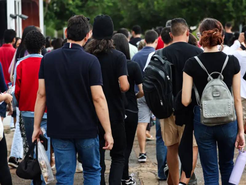 Estudantes têm até as 23h59 desta sexta para fazer a inscrição no Enem