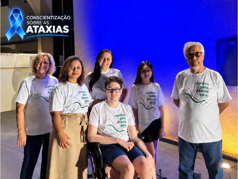 Câmara de Vereadores se ilumina de azul pela conscientização sobre Ataxias