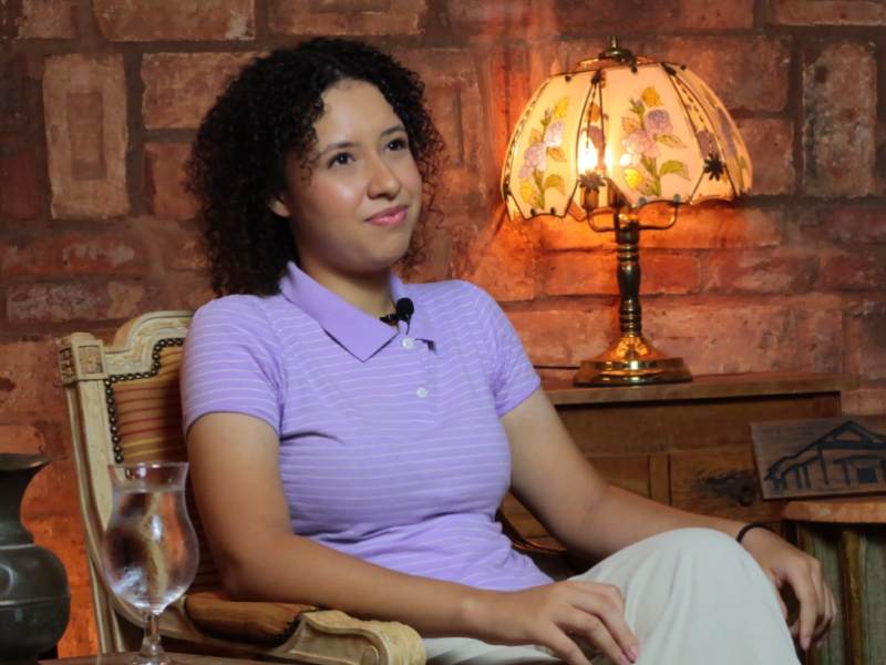 Casos & Causos: Conheça a trajetória literária da escritora e professora Jamily Santiago Oliveira