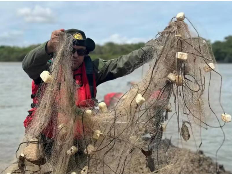 Homem é multado por pesca irregular no período da Piracema em Chavantes