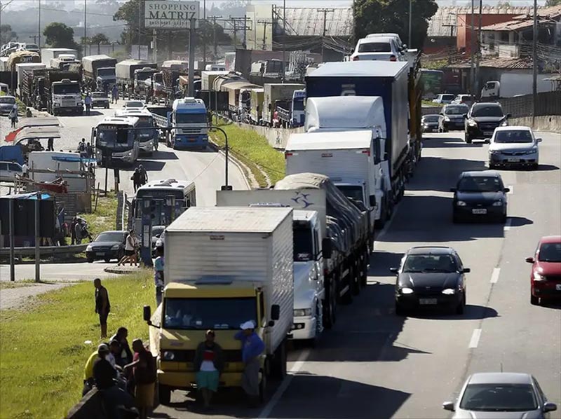 Motoristas têm novos prazos para regularizar exame toxicológico