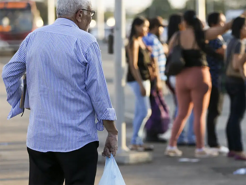 Governo antecipa décimo terceiro de aposentados e pensionistas