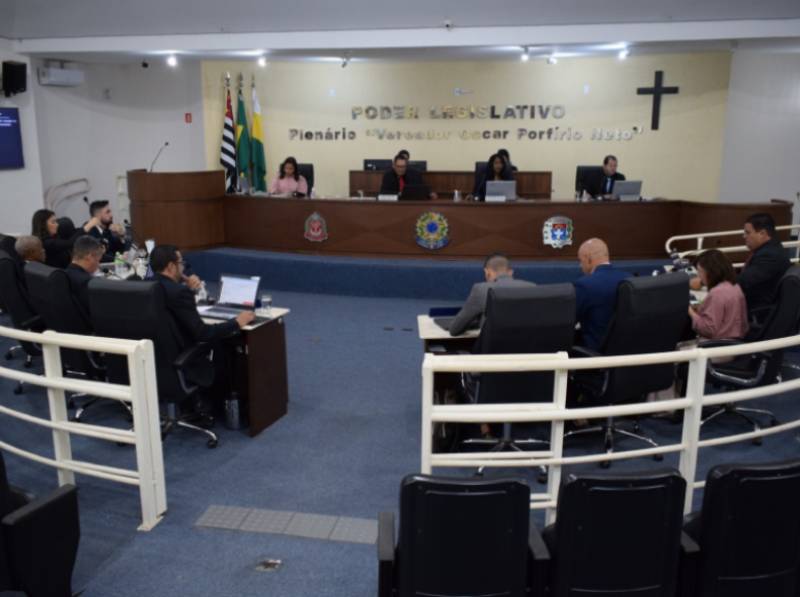 Vereadores apresentam 13 requerimentos e 14 indicações durante Sessão Ordinária