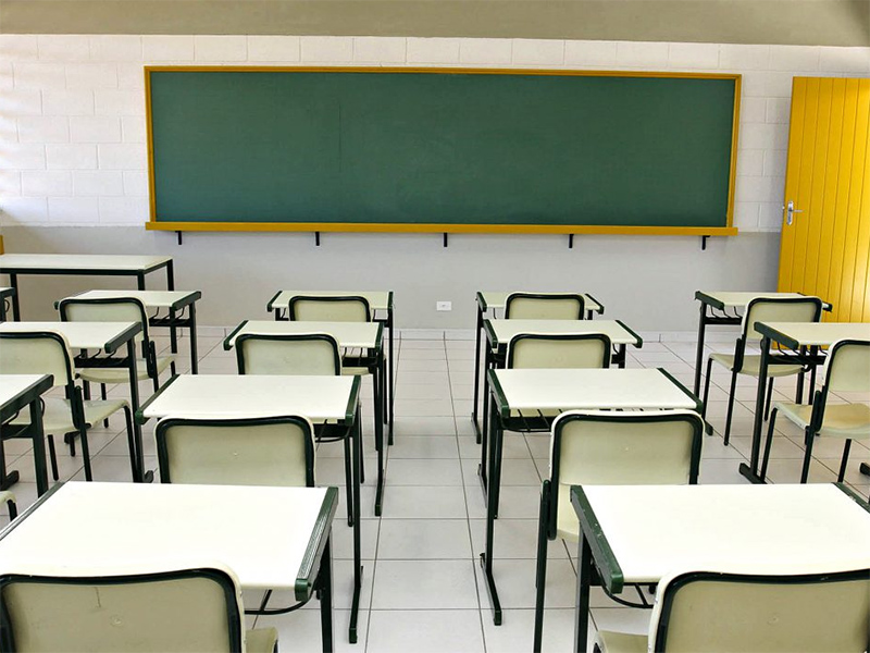 Governo propõe aumento de 13% a 31% a professores até 2026