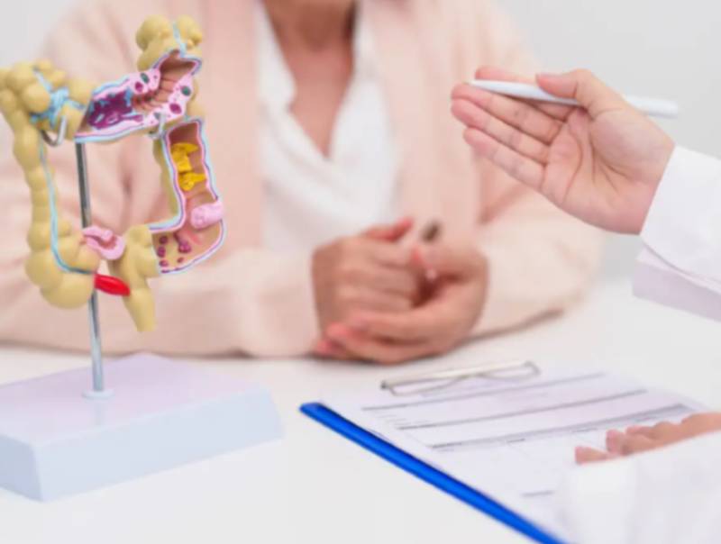 Pacientes com câncer colorretal têm medicamento aprovado pela Anvisa