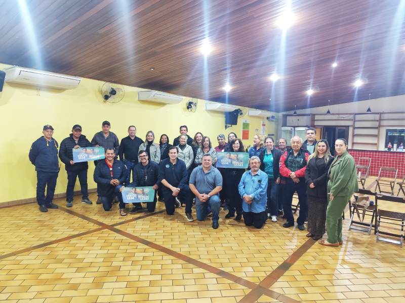 Candidato a Deputado Federal Enrico Misasi realiza encontro com lideranças em Paraguaçu Paulista