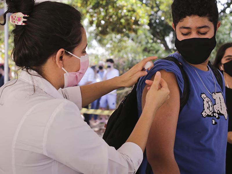 Covid-19: cerca de 21,5 milhões de brasileiros não tomaram 2ª dose