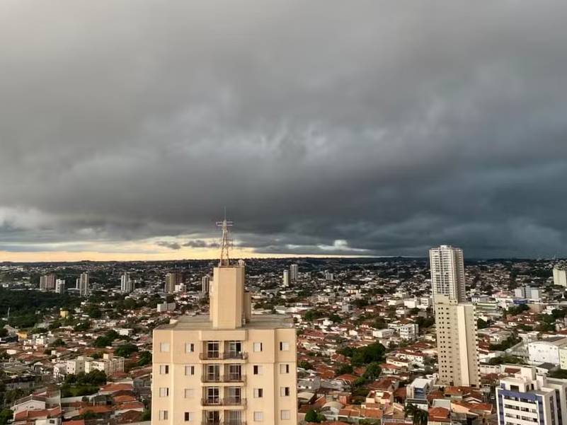 Cidades das regiões têm risco de temporais com ventos de até 80 km/h e granizo