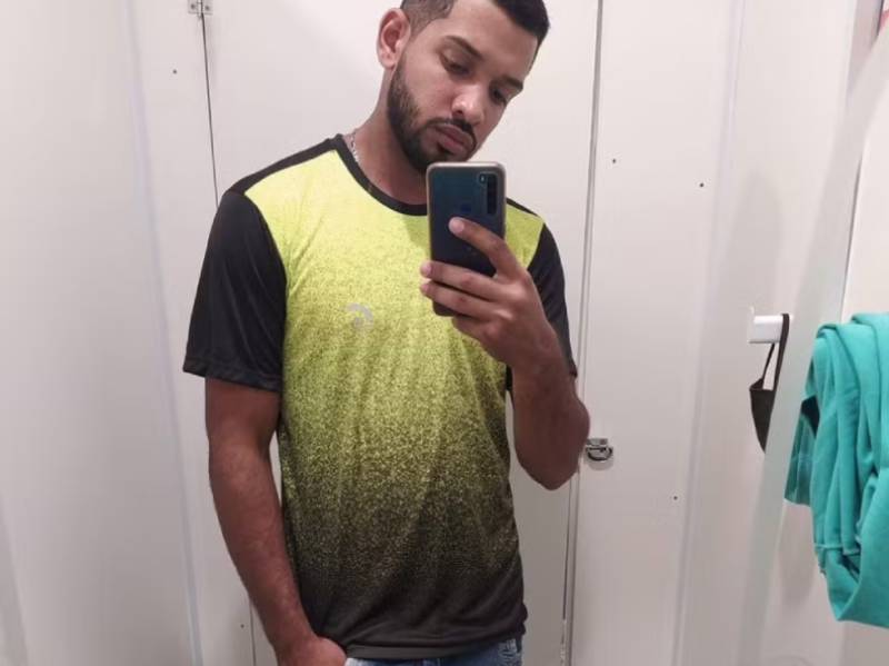 Jovem de 23 anos assassinado com golpes de canivete é sepultado em Rancharia
