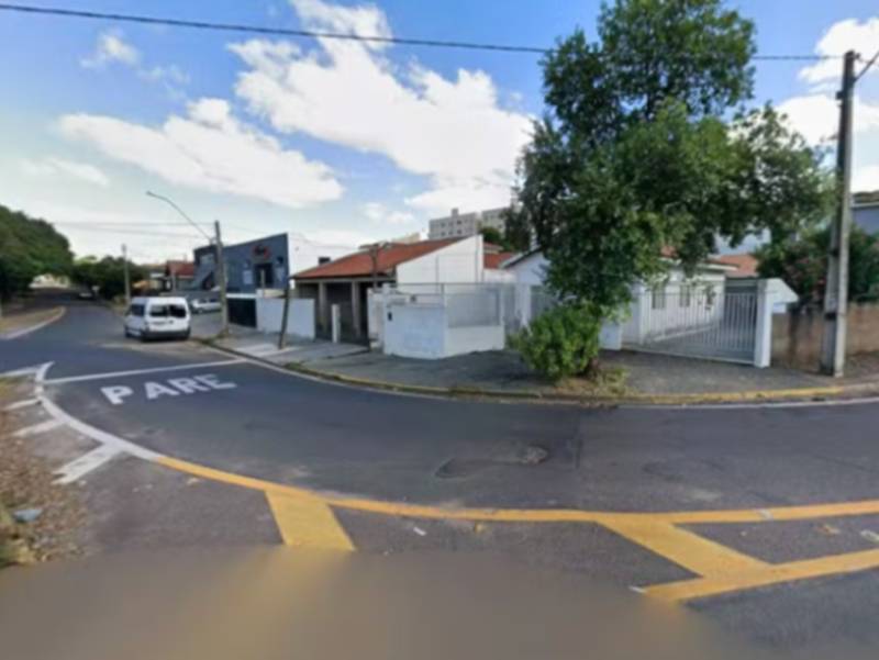Mulher é encontrada morta perto de portão em rua de Presidente Prudente