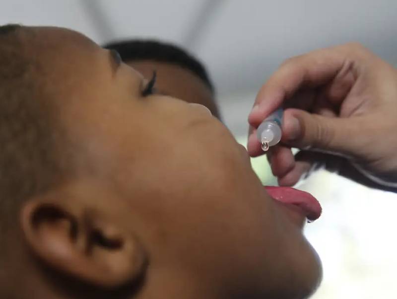 SP inicia campanha de vacinação contra paralisia infantil nesta segunda