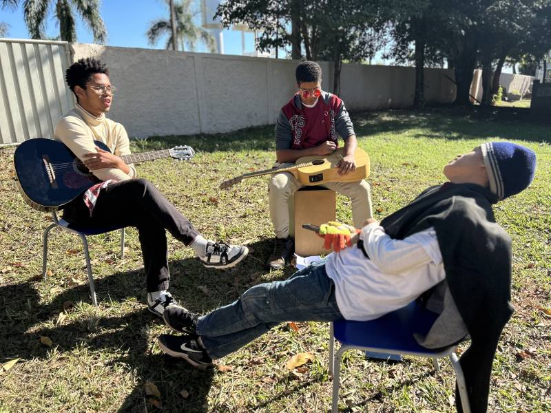 Escola de Borá é classificada para fase estadual de Concurso de Música com canção autoral