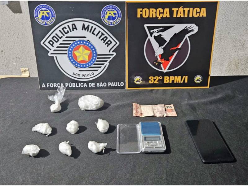 PM prende suspeito de tráfico e apreende cocaína, celular e dinheiro em Assis