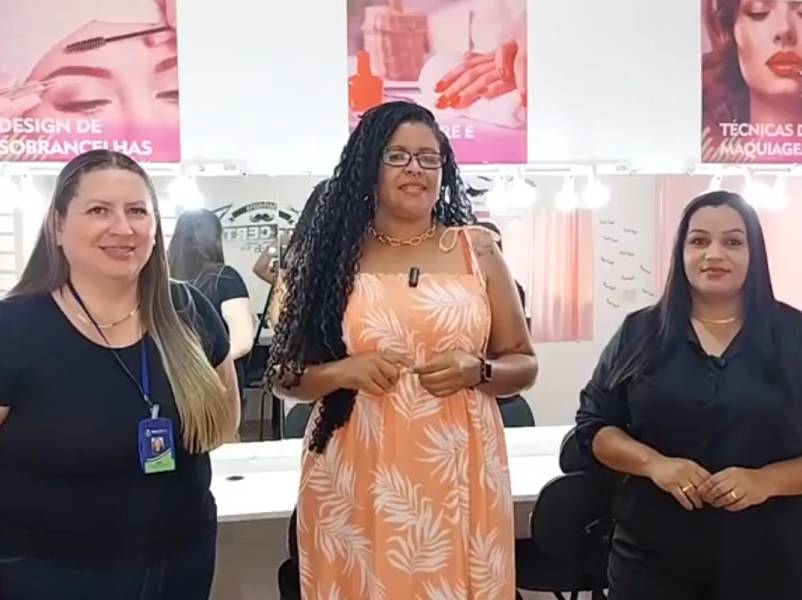 Via Certa está com vagas abertas para o curso de manicure e pedicure