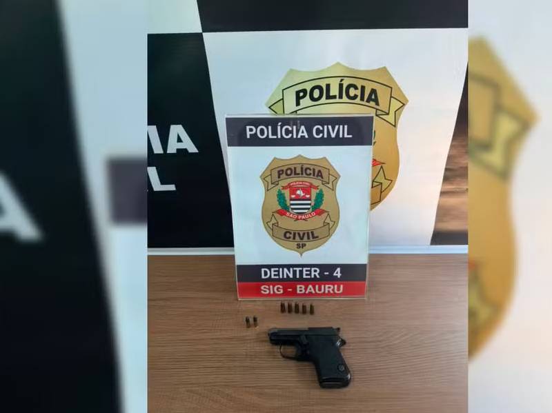 Homem é preso em Bauru com submetralhadora caseira escondida em banco de carro