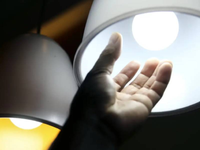Contas de luz permanecem com bandeira tarifária vermelha em julho