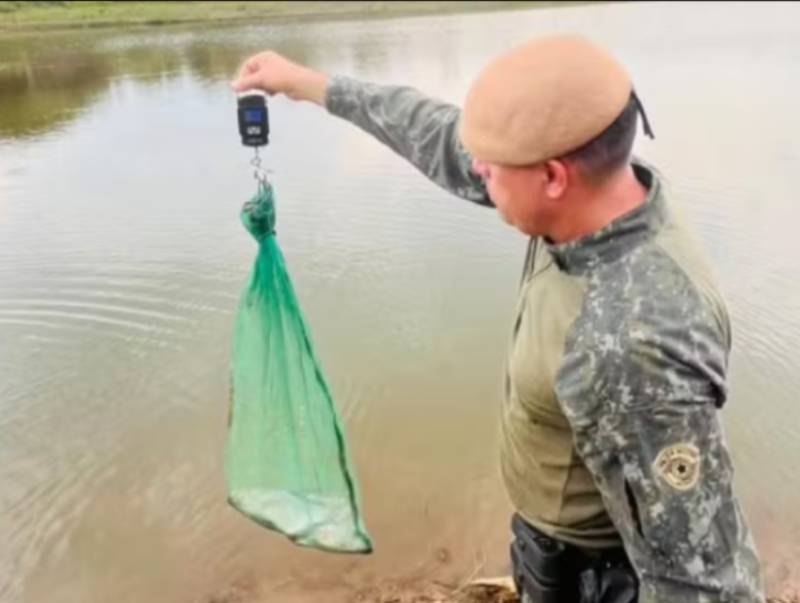 Trio é multado em mais de R$ 6 mil por pesca ilegal durante a Piracema em Marília