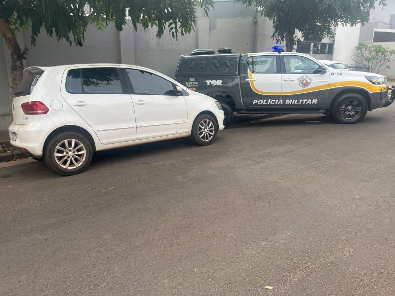 Polícia Rodoviária localiza homem com veículo furtado e sinal adulterado em rodovia de Assis