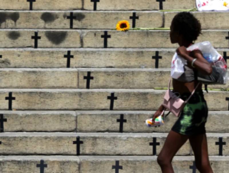 Mortes violentas caem 8,2% no país em 2025; feminicídios aumentam 4%
