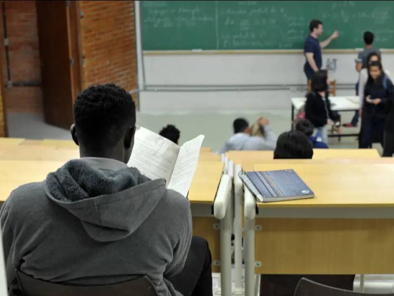 Deputados de SC proíbem cotas raciais em universidades estaduais