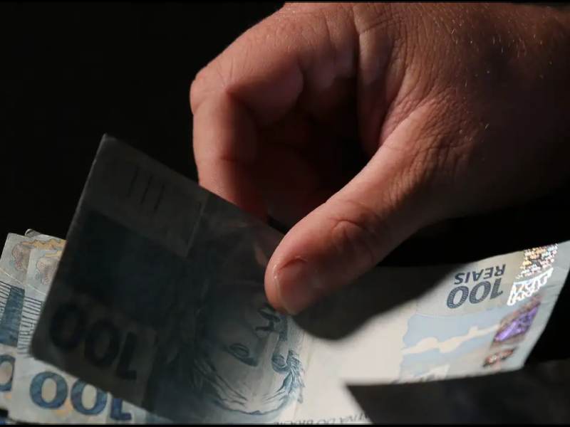Cerca de 95,3 milhões de pessoas recebem 2ª parcela do décimo terceiro