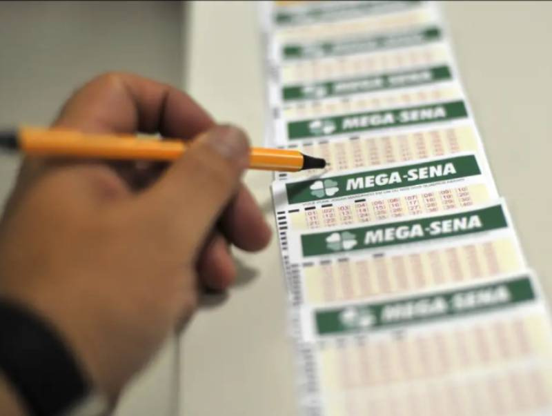Ninguém acerta a Mega-Sena e prêmio principal acumula em R$ 31 milhões