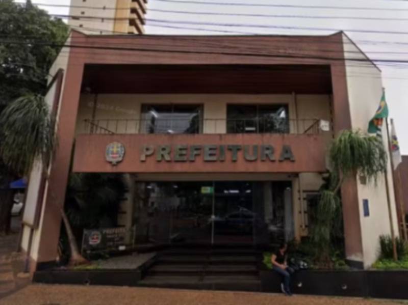 Distribuição de lanches em festa de prefeitura é suspensa por mau cheiro em Santa Cruz do Rio Pardo