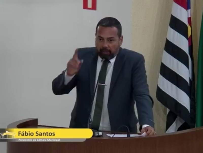 Vereador desafia secretários municipais a colocarem seus cargos à disposição