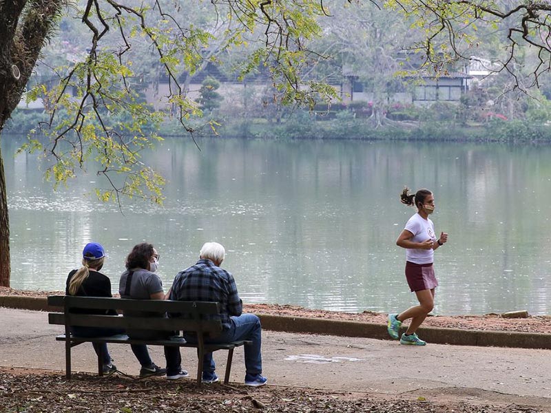 Inmet alerta para frente fria no Sul e Sudeste neste fim de semana