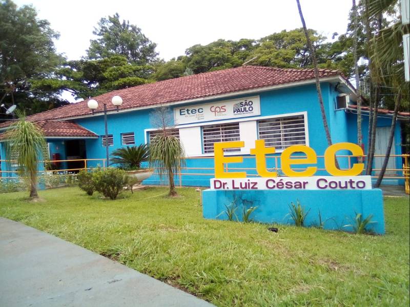 Etec de Quatá SP abre três Processos Seletivos para Auxiliares de Docentes