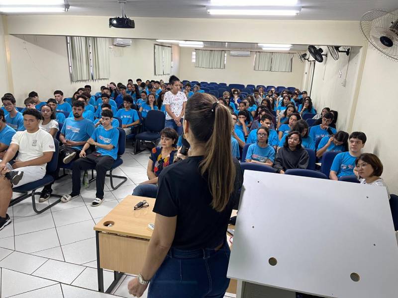 Saúde de Paraguaçu realiza ação de prevenção com alunos da ETEC