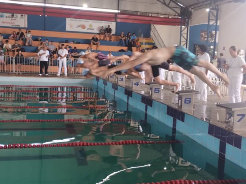 Atletas de Paraguaçu Paulista conquistam medalhas na etapa regional do Pró Natação