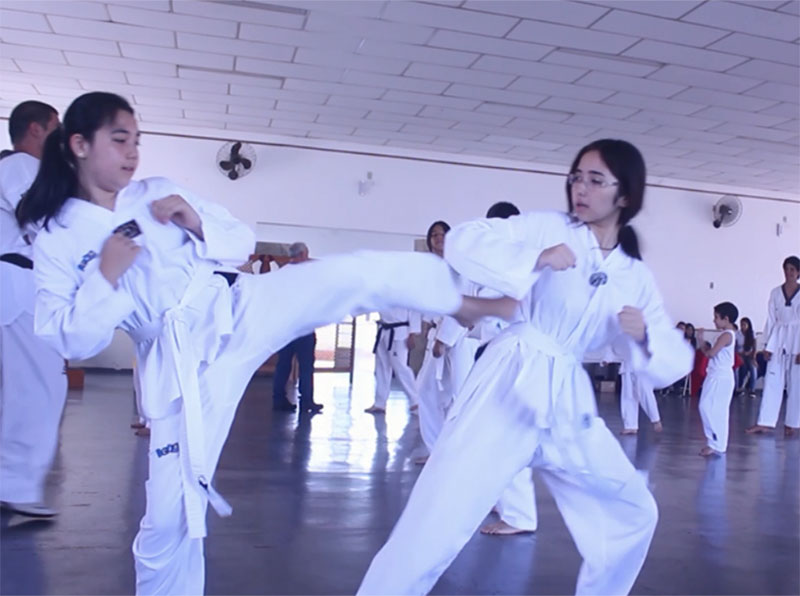 Projeto de Taekwondo beneficia alunos de escolas públicas em Paraguaçu