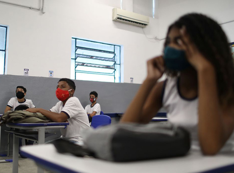 Metade dos pais não confia na segurança sanitária de escolas públicas